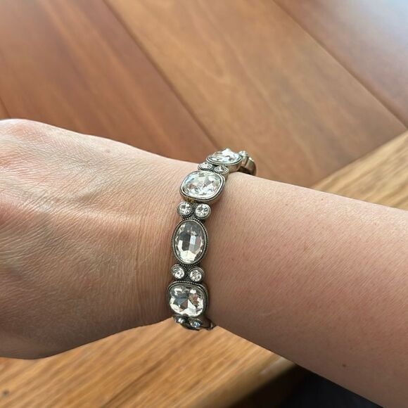 Clear Faceted Rhinestone Stretch Bracelet Silver Tone Bling - Picture 1 of 4